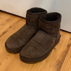 UGG Women’s Dark Brown Classic Mini Boots